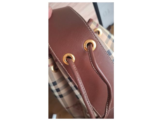 Borsa a secchiello Burberry Nova Check in pelle e tela Marrone Beige - vista 9