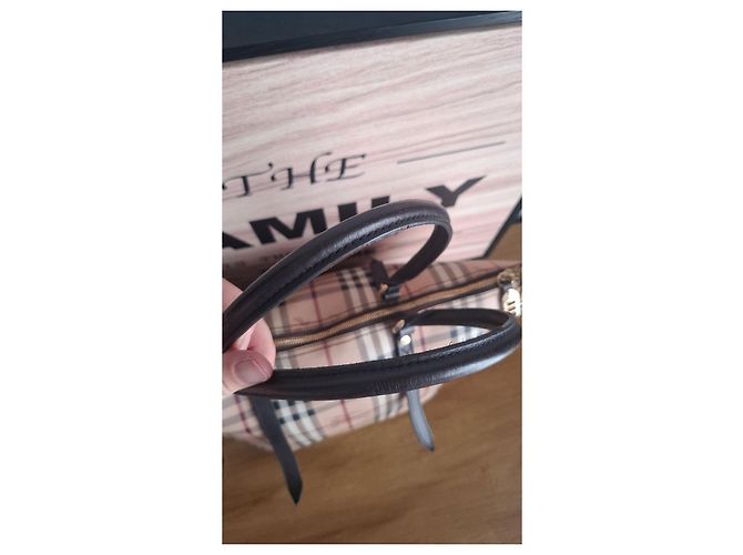 Borsa tote Burberry Check in pelle beige Marrone Nero Bianco Rosso - vista 6