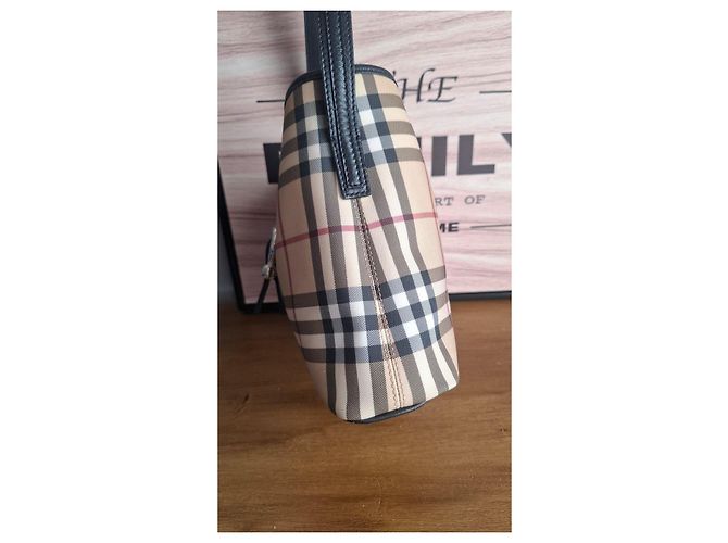 Borsa a spalla Burberry in tela Haymarket Nero Beige - vista 3
