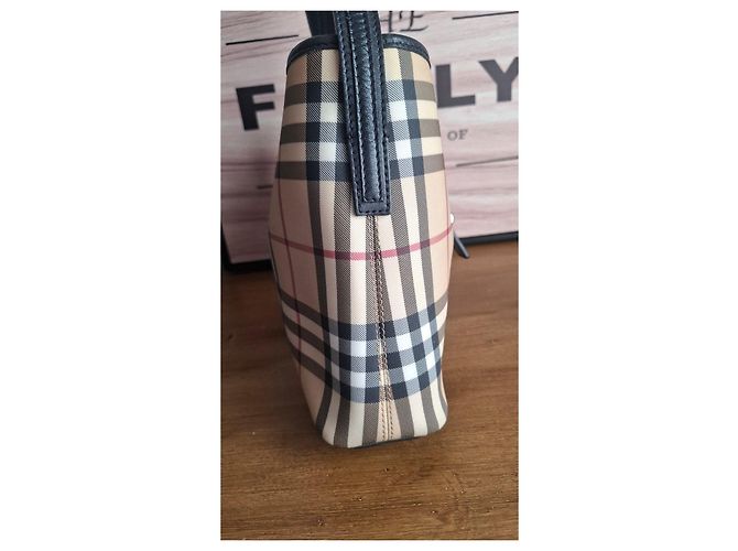 Borsa a spalla Burberry in tela Haymarket Nero Beige - vista 4