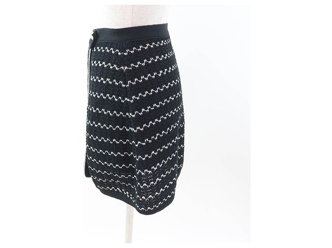 Timeless Falda de algodón y rayón Chanel P49277 Negro Blanco - vista 3