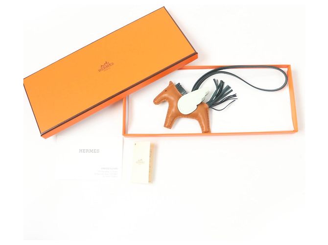 Charm Rodeo Pegasus Anyo Miro di Hermès D'oro - vista 2