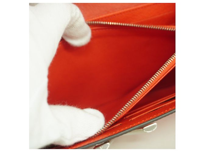 Cartera Larga Twist de Cuero Epi Louis Vuitton Roja - vista 8