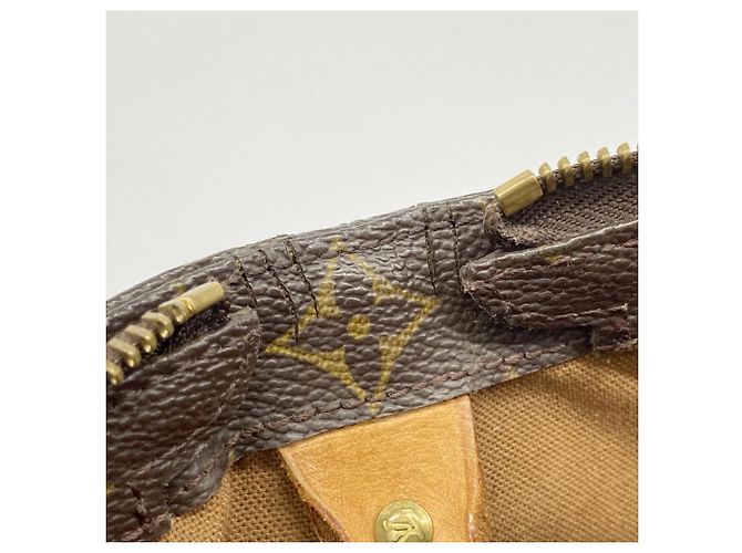 Borsa Tote Cabas Mezzo Monogram di Louis Vuitton Marrone - vista 7
