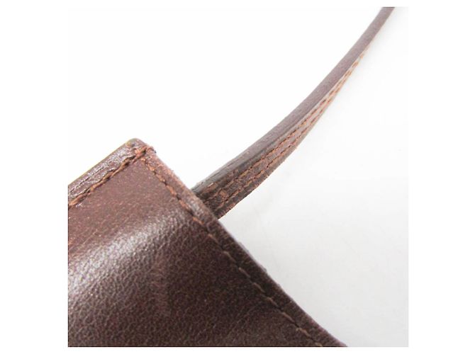 Borsa a spalla in pelle box calf marrone Onimaitou di Hermès - vista 11