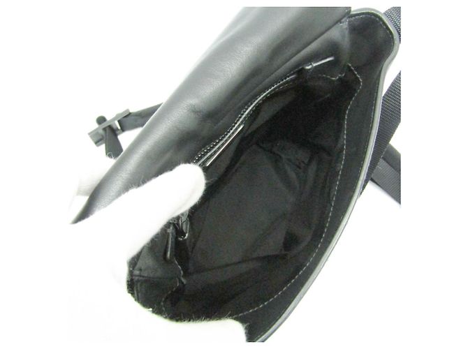Prada Leder Schultertasche Schwarz - Ansicht 3
