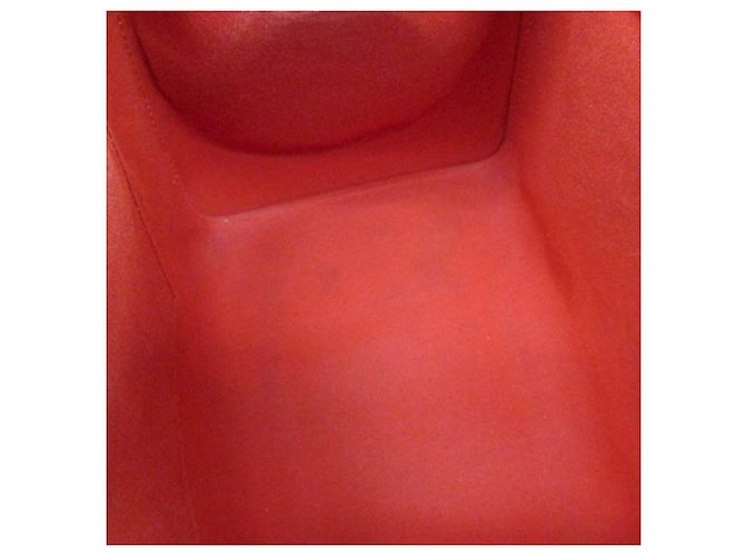 Borsa Louis Vuitton Epi Blair MM in Rosso Coquelicot - vista 18