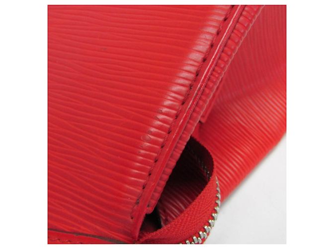 Borsa Louis Vuitton Epi Blair MM in Rosso Coquelicot - vista 6