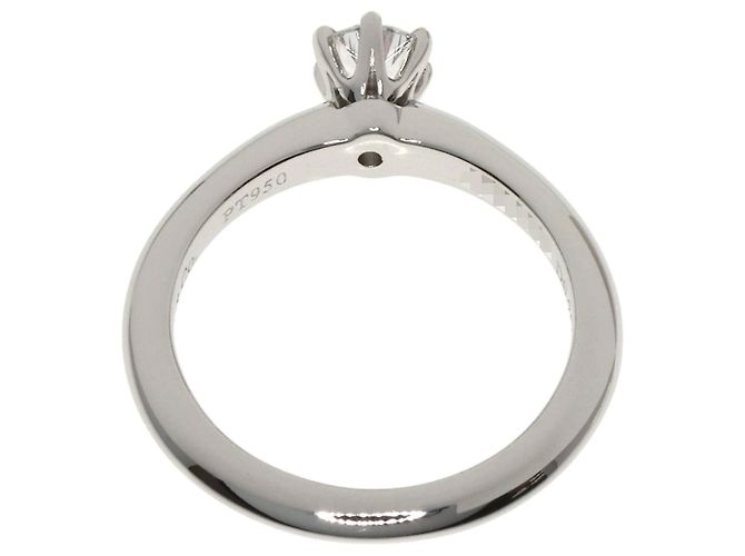 Tiffany & Co. Solitär-Diamantring aus Platin - Ansicht 4