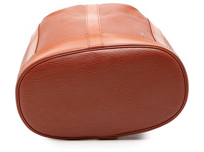 Louis Vuitton Marrone Epi Randonnee PM - vista 3