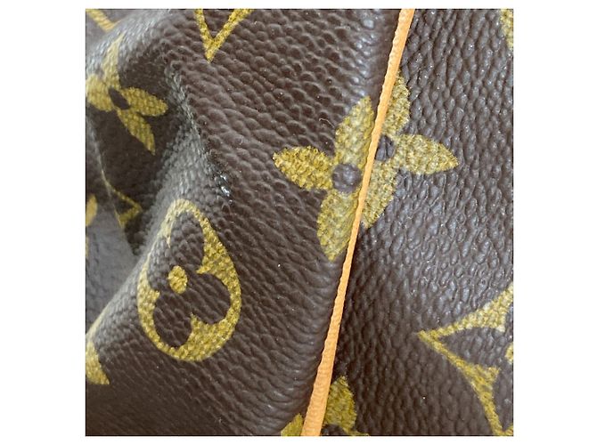 Borsa a Spalla Saumur 35 Louis Vuitton Marrone Monogramma - vista 14