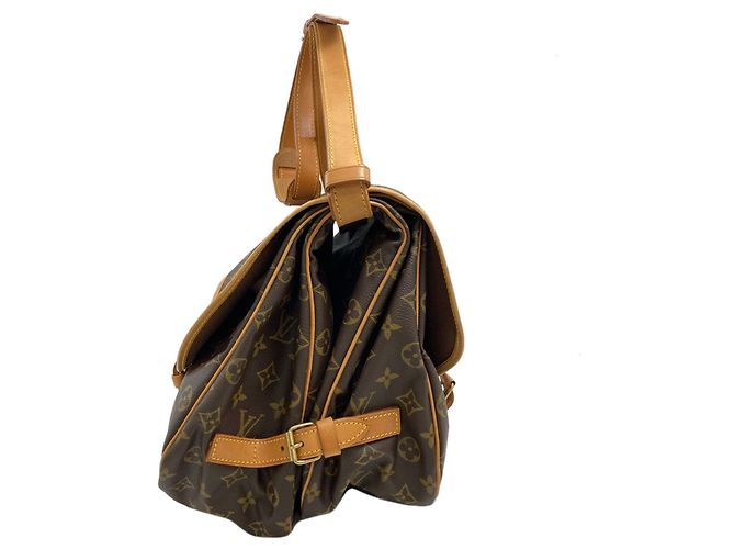Borsa a Spalla Saumur 35 Louis Vuitton Marrone Monogramma - vista 3