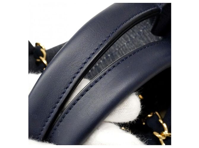 Borsa a spalla Chanel Deauville con catena Blu navy - vista 8