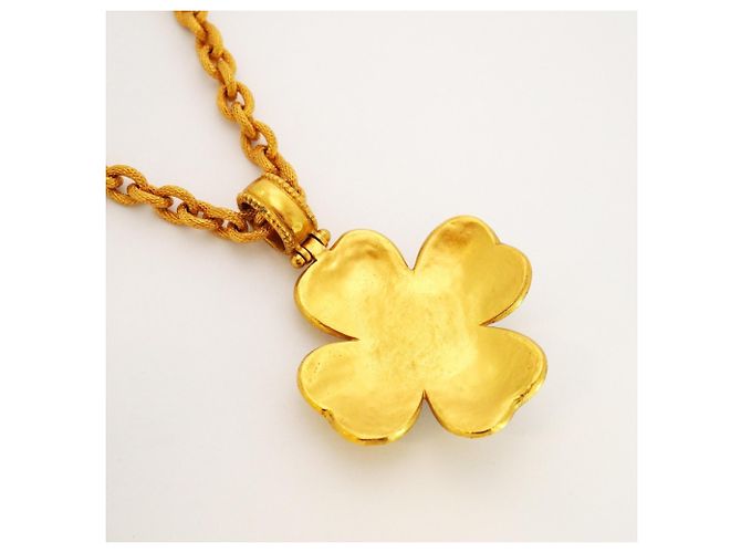 Collana con motivo floreale Chanel Coco Mark Nero D'oro - vista 2