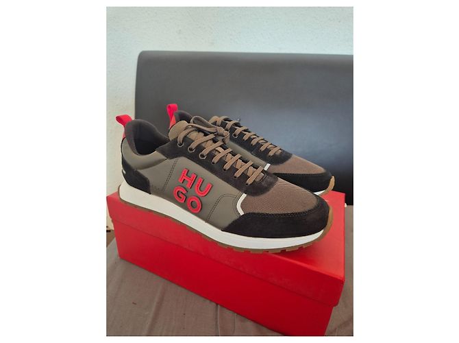 Sneakers Hugo Boss Ice line in pelle nero kaki Cachi - vista 3