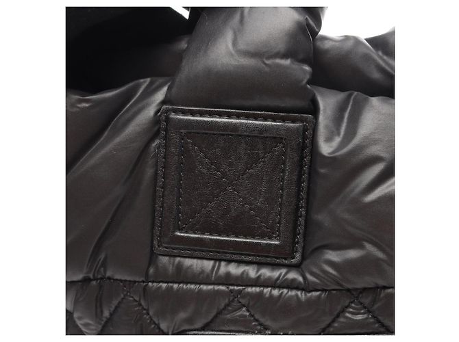 Borsa Tote Piccola Chanel Coco Cocoon Nero Bordò - vista 10