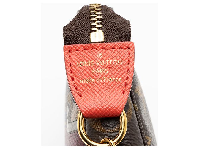 Mini Pochette Accessori Evasione Illustre in Tela Monogram Louis Vuitton Marrone - vista 8