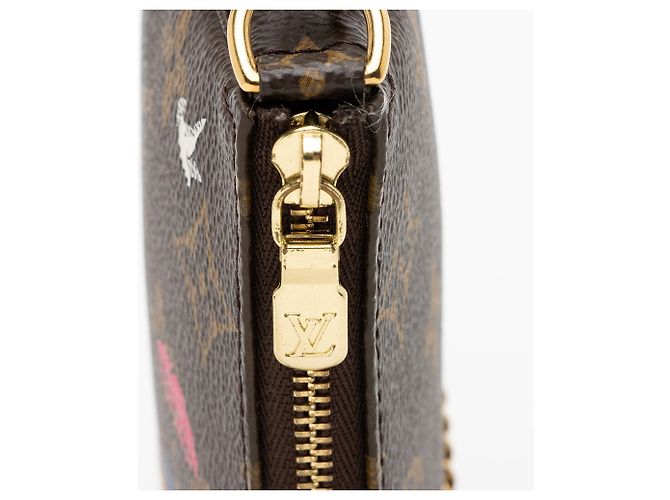 Mini Pochette Accessori Evasione Illustre in Tela Monogram Louis Vuitton Marrone - vista 9