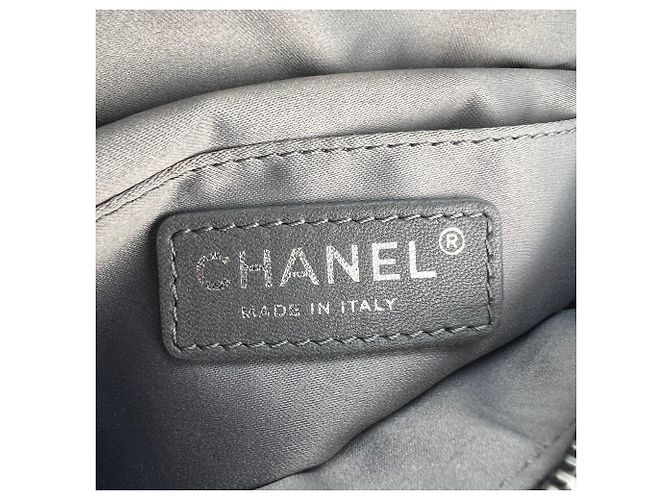 Chanel Metallic Dunkelgrau Kalbsleder Gepolsterte Bauchtasche - Ansicht 18