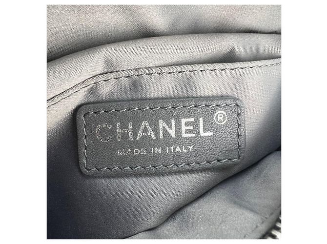 Chanel Metallic Dunkelgrau Kalbsleder Gepolsterte Bauchtasche - Ansicht 8