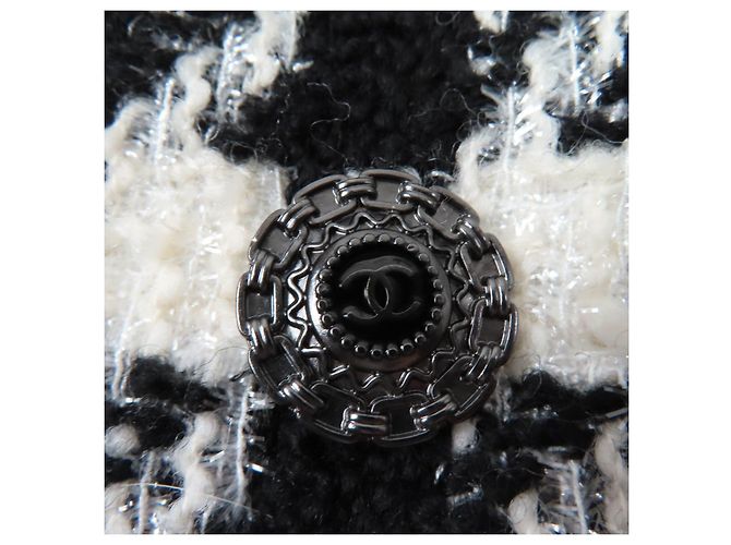 Timeless Chanel COCO Mark Button Tweed Wool Blend Jacket Black White - view 6