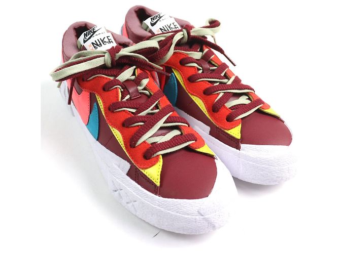 Nike KAWS Sacai Blazer Low Leder Sneakers Rot - Ansicht 3