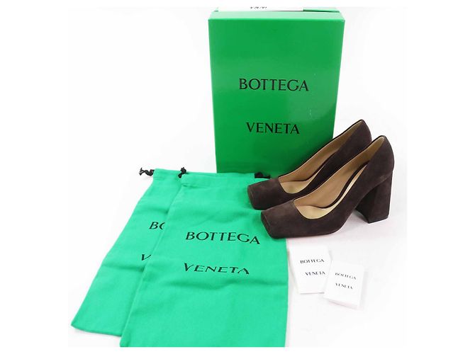 Décolleté in Suede TOWER di Bottega Veneta Marrone Bronzo - vista 2