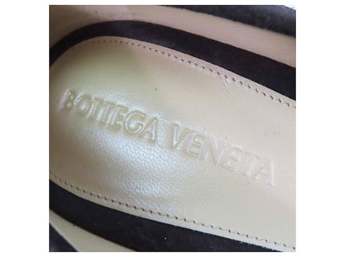 Décolleté in Suede TOWER di Bottega Veneta Marrone Bronzo - vista 7