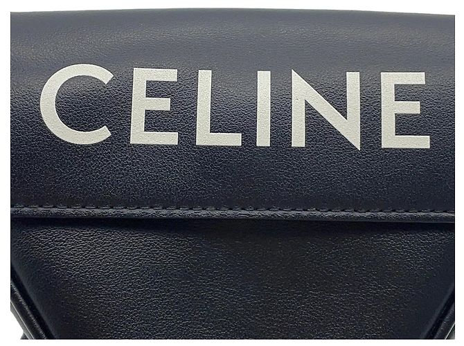 Céline Borsa a Spalla in Pelle Mini Triangle di Celine Nero - vista 15