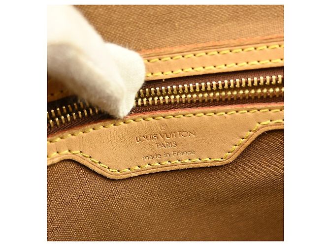 Louis Vuitton Sologne Monogram Canvas - view 4