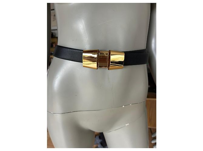 Céline Gürtel aus schwarzem Leder mit Goldschnalle Größe S - Ansicht 2