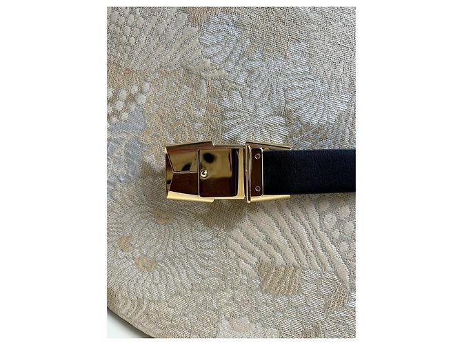 Céline Gürtel aus schwarzem Leder mit Goldschnalle Größe S - Ansicht 3