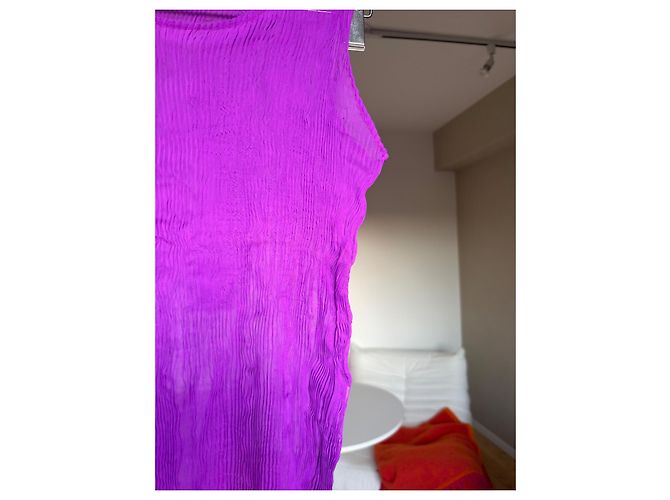 Top sem mangas Issey Miyake em malha plissada roxo - vista 5