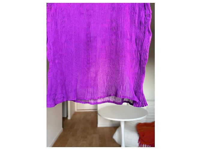 Top sem mangas Issey Miyake em malha plissada roxo - vista 7