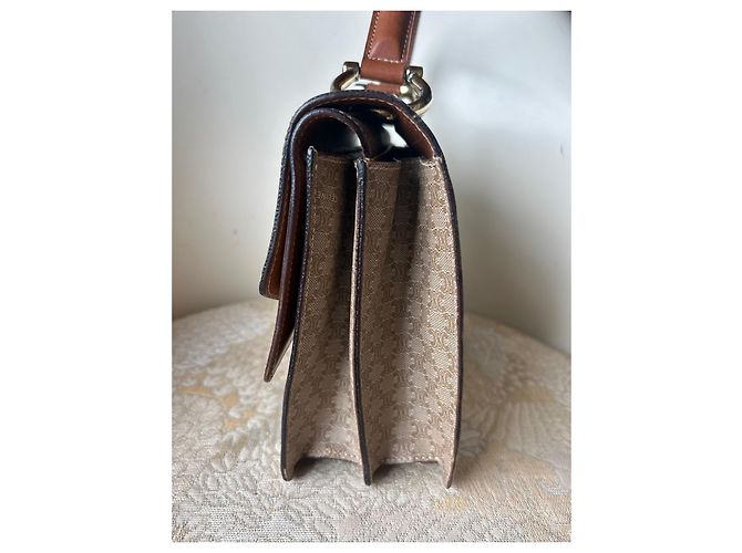 Céline Triomphe Monogramm Handtasche Beige Canvas - Ansicht 12