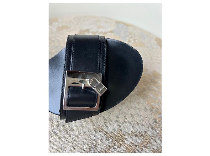Christian Dior Mules com Fivela e Cadeado em Couro Preto - vista 10
