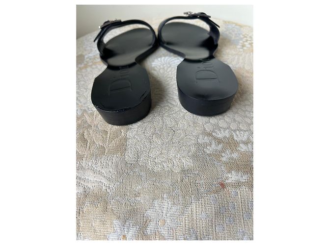 Christian Dior Mules com Fivela e Cadeado em Couro Preto - vista 14
