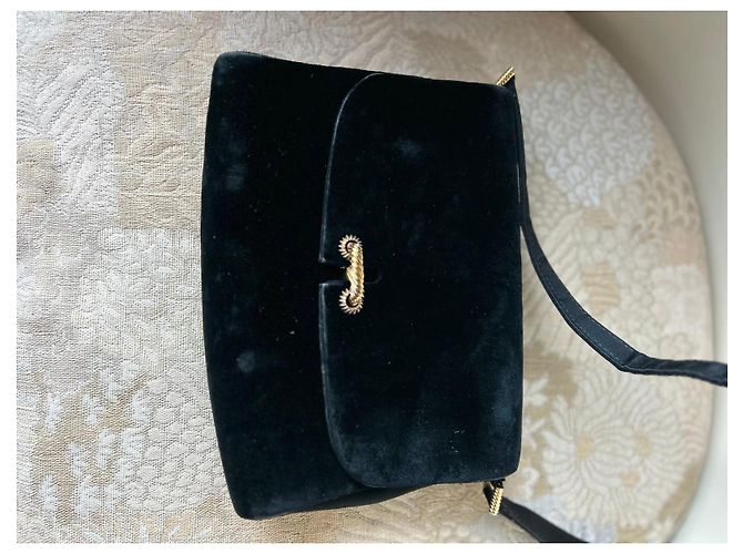 Gucci Schultertasche aus schwarzem Samt G Interlock - Ansicht 9
