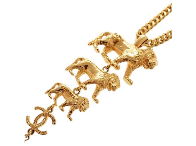 Collana in metallo con perle finte dorate e leone Coco Mark di Chanel D'oro - vista 5