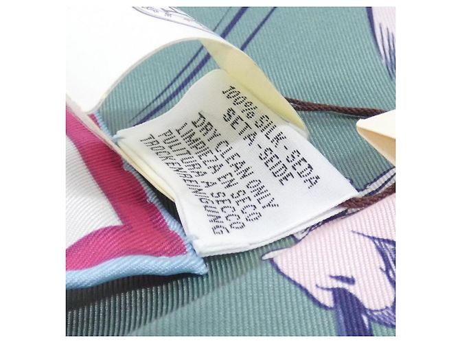 Silk In Sciarpa Hermès WOW Carre Doppia Faccia Bianco - vista 5