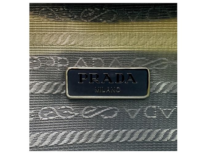 Borsa a Spalla Prada Re-Nylon Re-Edition 2005 Blu chiaro - vista 9