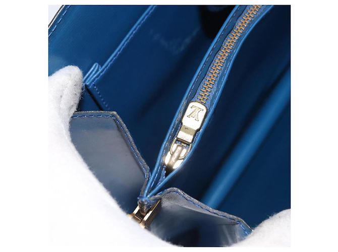 LOUIS VUITTON Epi Capuchin Shoulder Bag Blue M52345 LV Auth bs33618 - view 24
