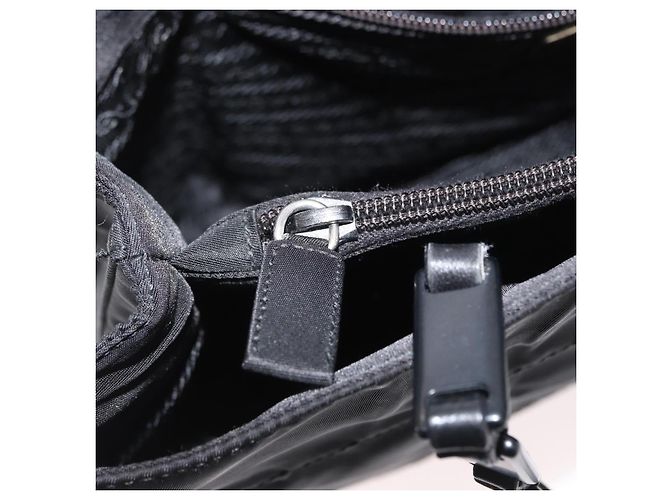 Borsa Tote Prada in nylon nero argento Auth bs32790 - vista 25