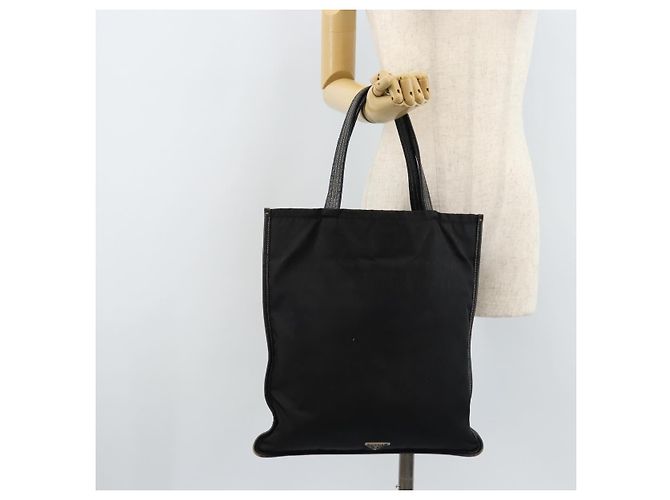 Borsa Tote Prada in nylon nero argento Auth 172974 - vista 24
