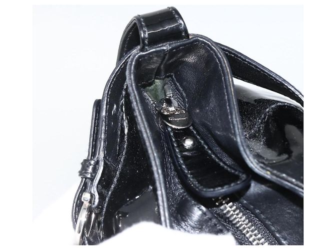 Borsa a mano Gancini in pelle verniciata nera e argento Auth BA11053 di Salvatore Ferragamo - vista 10
