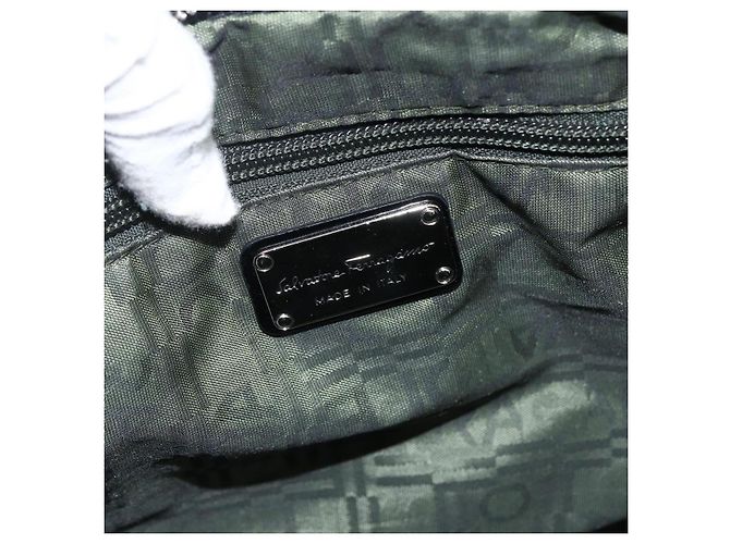 Borsa a mano Gancini in pelle verniciata nera e argento Auth BA11053 di Salvatore Ferragamo - vista 18