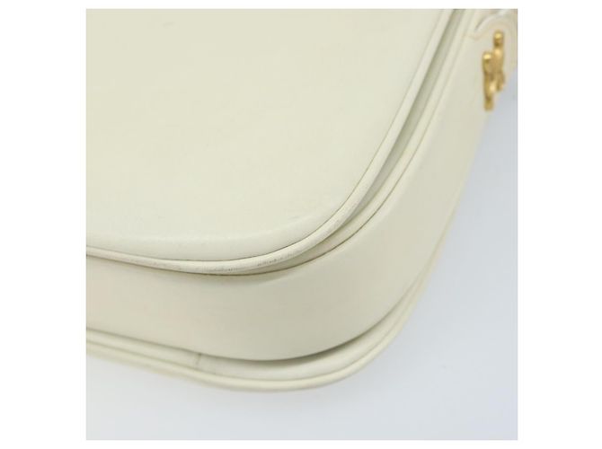 Céline CELINE Macadam Canvas Schultertasche mit Pferdewagen-Motiv aus Leder in Weiß und Gold Auth 172964 Golden - Ansicht 15
