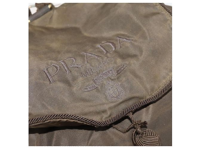 Zaino PRADA in nylon marrone e oro Auth bs33338 D'oro - vista 10
