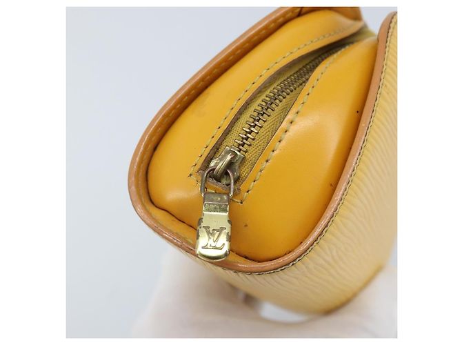 LOUIS VUITTON Pochette Dauphine PM Epi Giallo M48449 LV Auth LNZ367 - vista 17