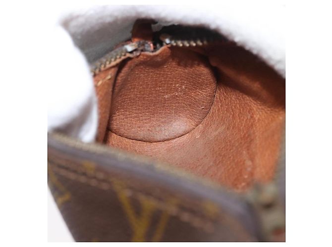 LOUIS VUITTON Pochette Papillon Monogramma LV Auth 172674 - vista 17